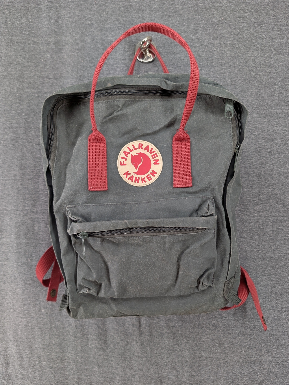 Fjallraven Kånken Backpack - Dark Gray with Red Accents